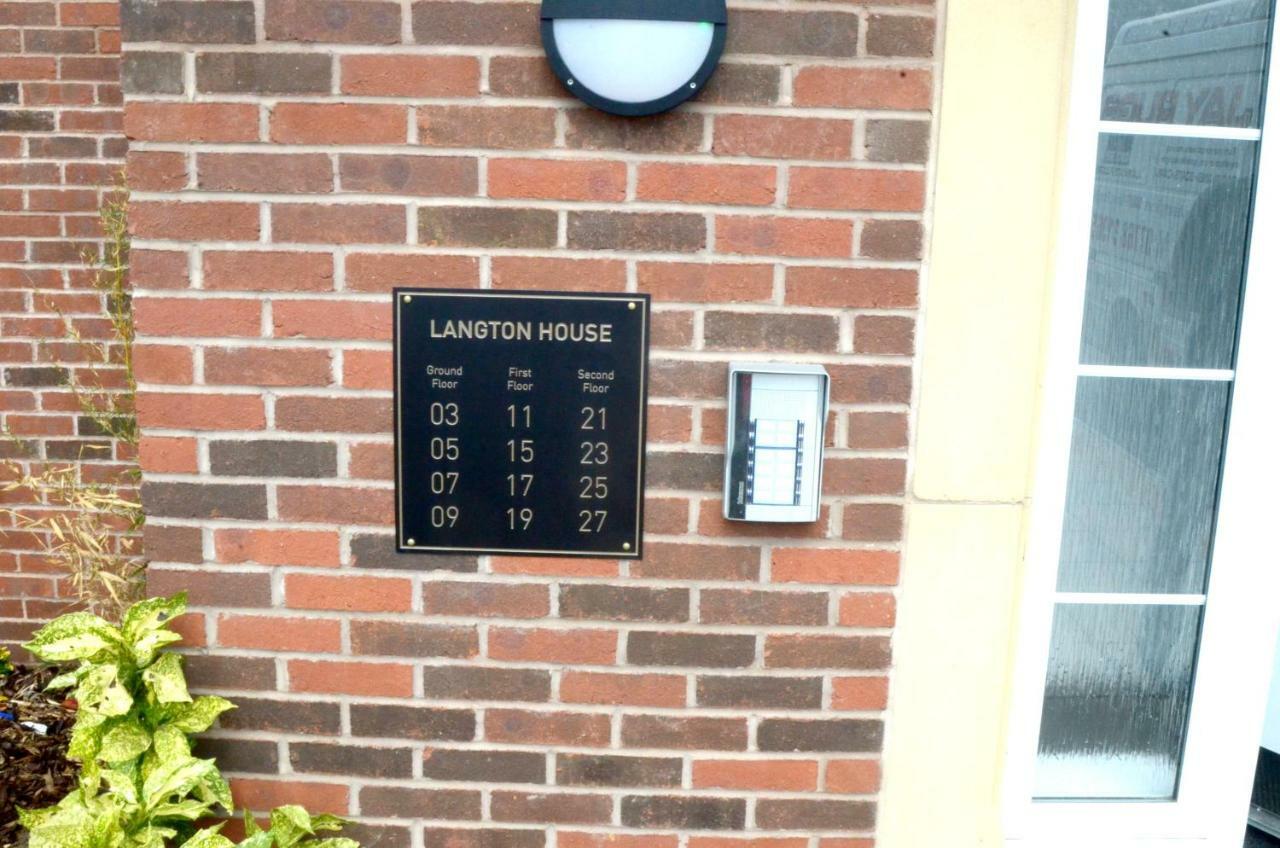 Home Crowd Luxury Apartments Doncaster Luaran gambar
